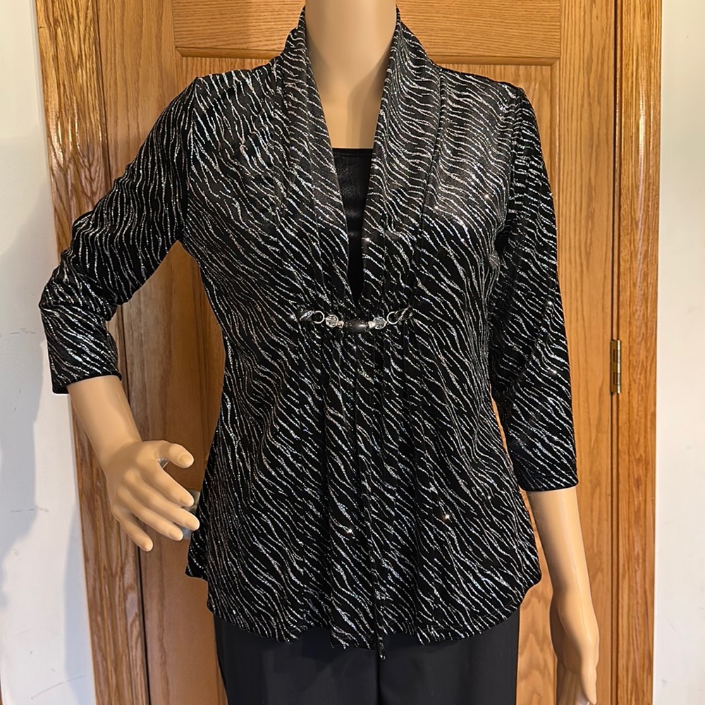 Element Petite - black with silver accents jacket with attached inner bl…